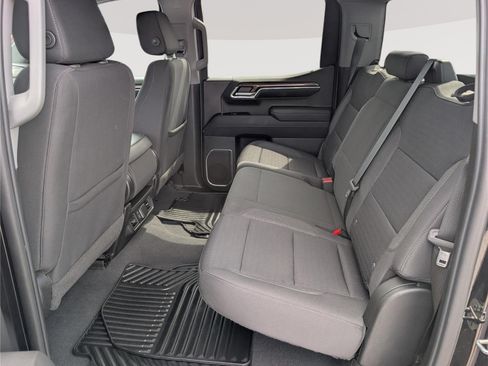 Used 2023 Chevrolet Silverado 1500 LT AWD/4WD image 14