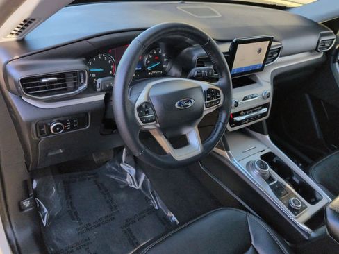 Certified 2023 Ford Explorer XLT w/ Equipment Group 202A image 10