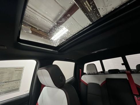 New 2025 GMC Canyon AT4 w/ AT4X Package image 19