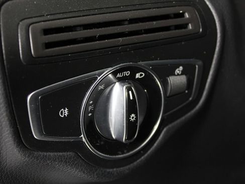 Used 2016 Mercedes-Benz GLC 300 4MATIC image 27