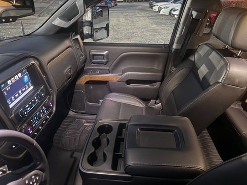Used 2018 Chevrolet Silverado 3500 LTZ w/ Duramax Plus Package image 13