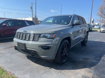 Used 2020 Jeep Grand Cherokee Altitude