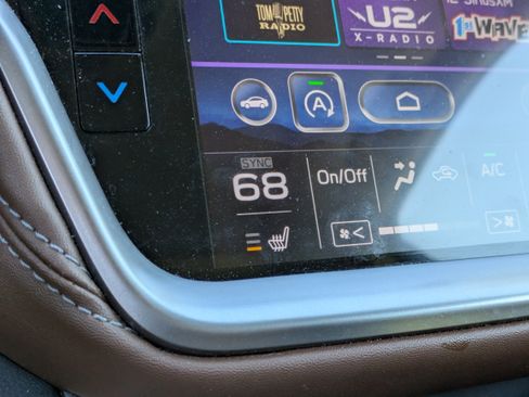 Used 2020 Subaru Outback Touring XT image 30