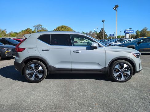 New 2025 Volvo XC40 B5 Core w/ Protection Package Premier image 3