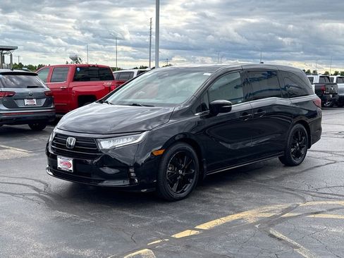 Certified 2023 Honda Odyssey Sport image 7