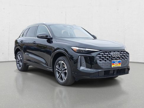New 2026 Audi Q5 Premium Plus AWD/4WD image 3