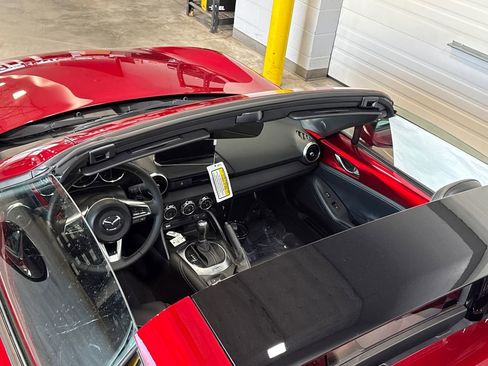 New 2026 MAZDA MX-5 Miata RF Grand Touring w/ Weather Package RWD image 9