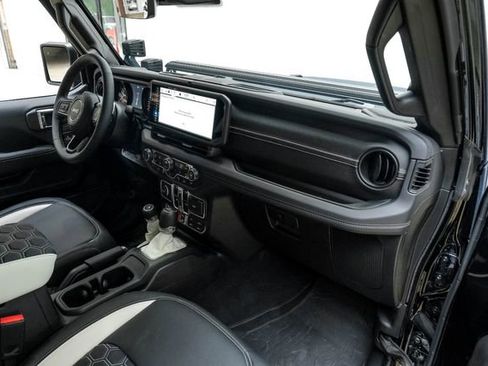 Used 2025 Jeep Wrangler Unlimited Rubicon 392 image 15