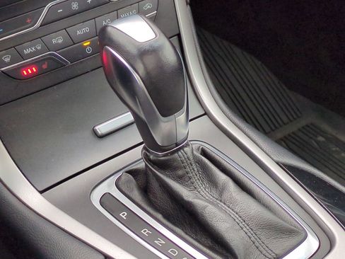 Used 2018 Ford Edge SEL w/ Equipment Group 201A image 38