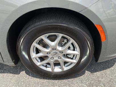 Certified 2025 Chrysler Pacifica Select