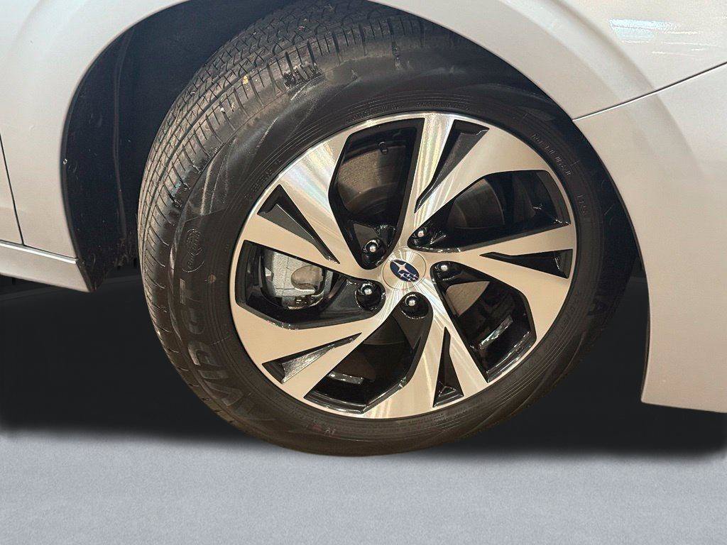 Used 2025 Subaru Legacy Premium AWD/4WD image 18