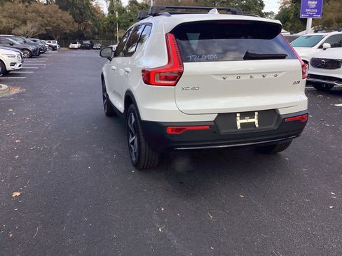 Certified 2026 Volvo XC40 B5 Plus w/ Protection Package Premier AWD/4WD image 12