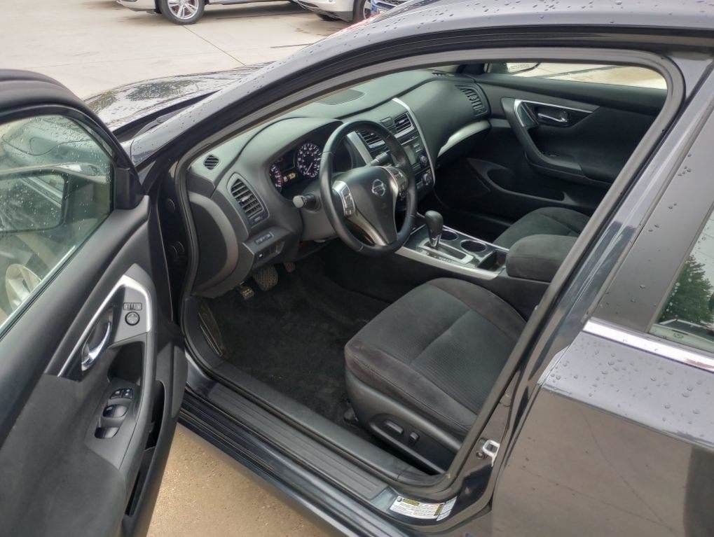Used 2014 Nissan Altima 2.5 SV FWD image 4