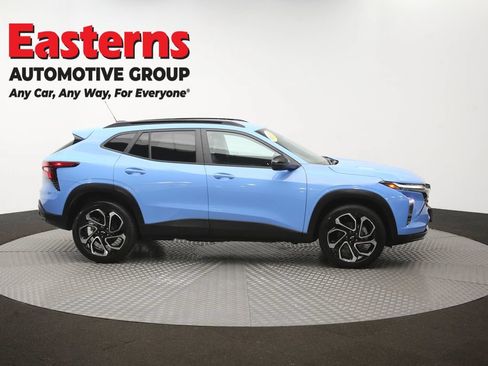 Used 2024 Chevrolet Trax RS w/ Driver Confidence Package FWD image 45