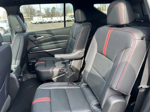 New 2026 Chevrolet Traverse RS w/ LPO, Floor Liner Package image 22