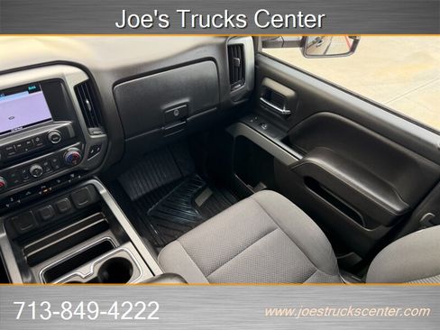 Used 2018 Chevrolet Silverado 2500 LT w/ Midnight Edition AWD/4WD image 15