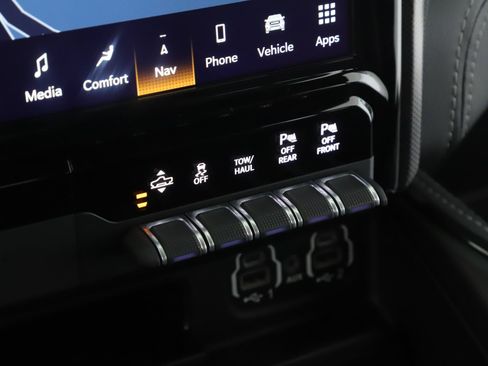 Used 2022 RAM 1500 Limited AWD/4WD image 14