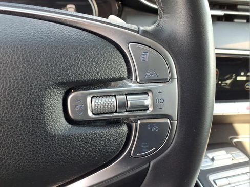 Used 2025 Genesis GV70 2.5T AWD/4WD image 20