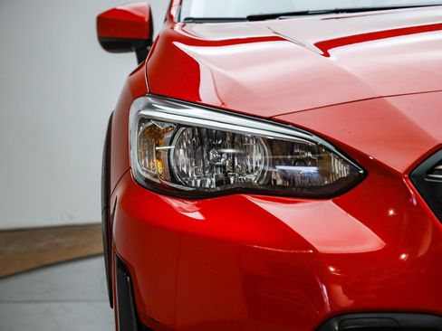 Used 2023 Subaru Crosstrek 2.0i Premium image 5