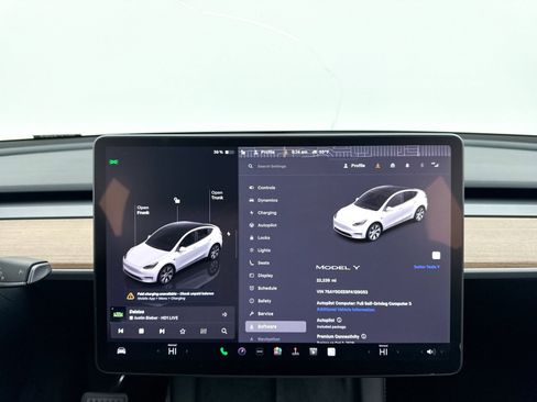Used 2023 Tesla Model Y Long Range image 26