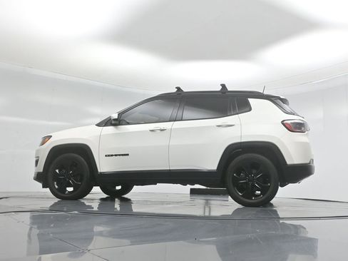 Used 2020 Jeep Compass Latitude image 50