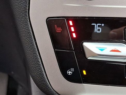 Used 2021 Ford Explorer XLT w/ Equipment Group 202A image 27