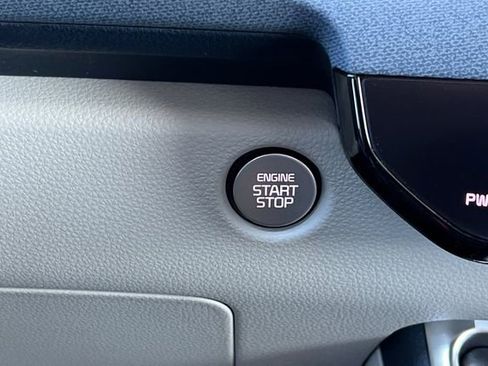 New 2026 Kia Carnival EX image 27