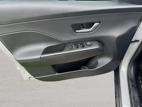 Certified 2024 Hyundai Kona Limited AWD/4WD image 17