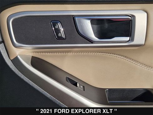 Used 2021 Ford Explorer XLT w/ Equipment Group 202A image 34