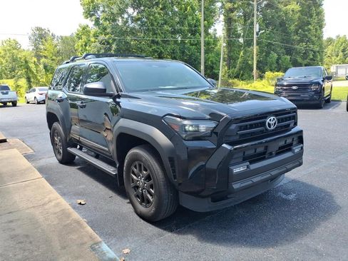 Used 2025 Toyota 4Runner SR5 RWD image 3