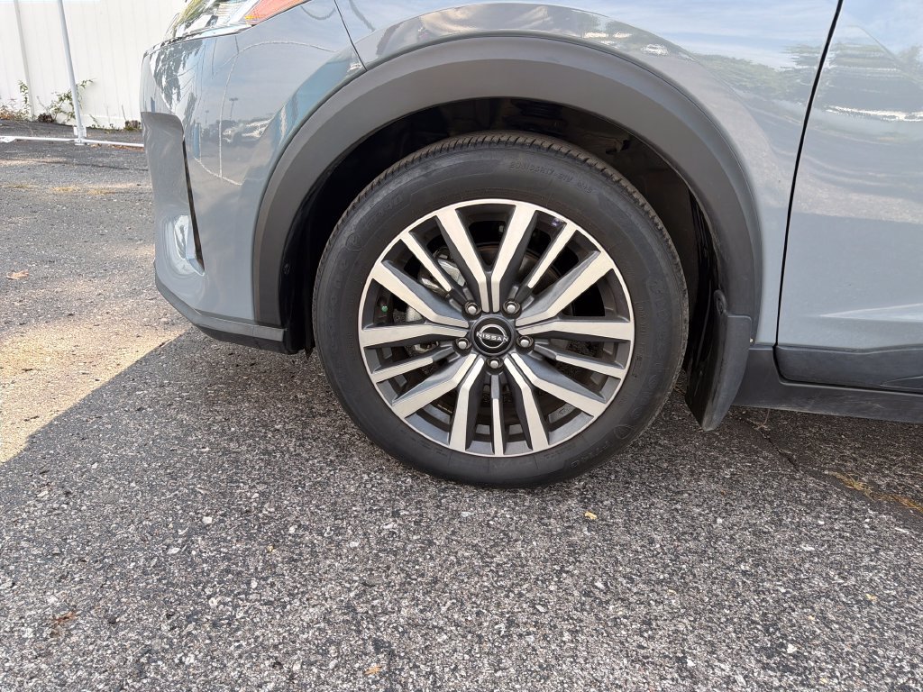 Certified 2024 Nissan Kicks SV FWD image 26