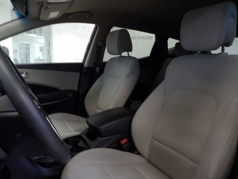 Used 2017 Hyundai Santa Fe Sport image 11