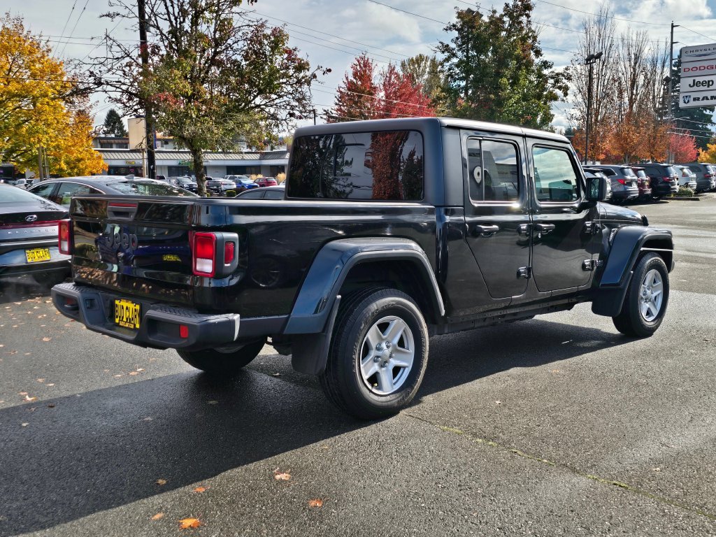 Used 2021 Jeep Gladiator Sport w/ Technology Group AWD/4WD image 5