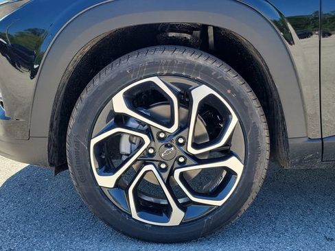 New 2026 Chevrolet Trax RS w/ Driver Confidence Package FWD image 5