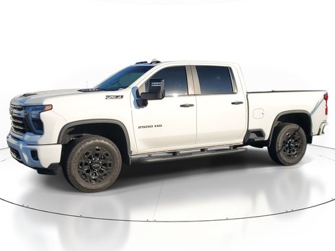 Used 2024 Chevrolet Silverado 2500 LT w/ Z71 Sport Edition image 4