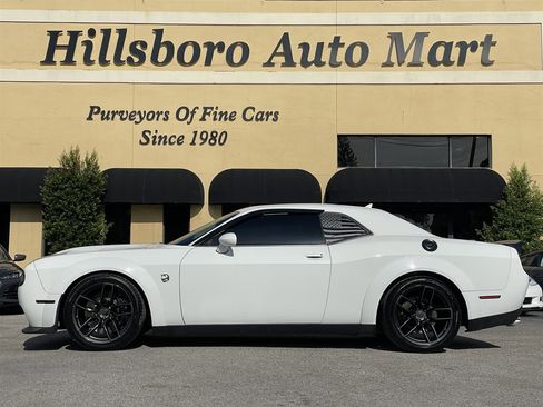 Used 2019 Dodge Challenger R/T Scat Pack w/ Widebody Package RWD image 3