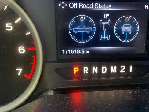Used 2015 Ford F150 XLT w/ Equipment Group 301A Mid AWD/4WD image 28