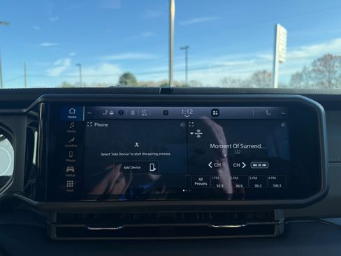 Used 2025 Jeep Gladiator Mojave w/ Convenience Group image 27