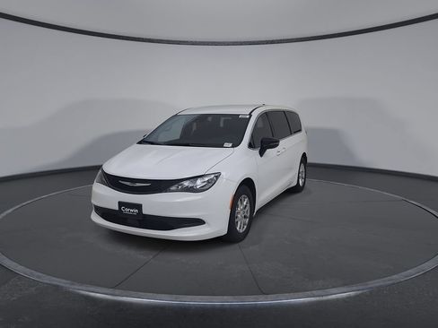 New 2027 Chrysler Pacifica LX FWD image 6