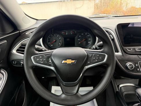 Used 2021 Chevrolet Malibu LS w/ Driver Confidence Package II FWD image 26