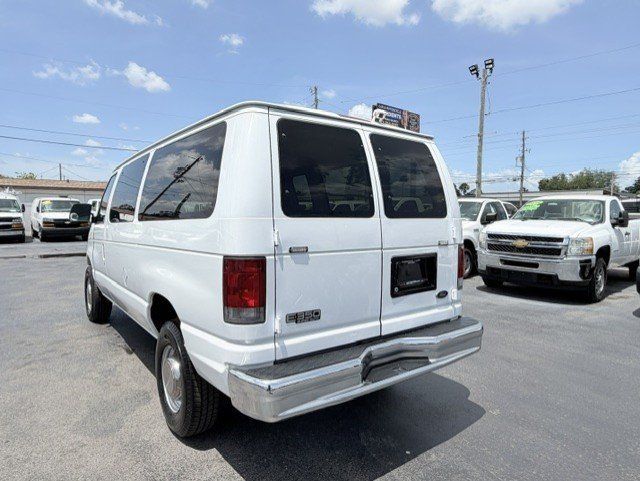 Used 2003 Ford E-350 and Econoline 350 Super Duty RWD image 7