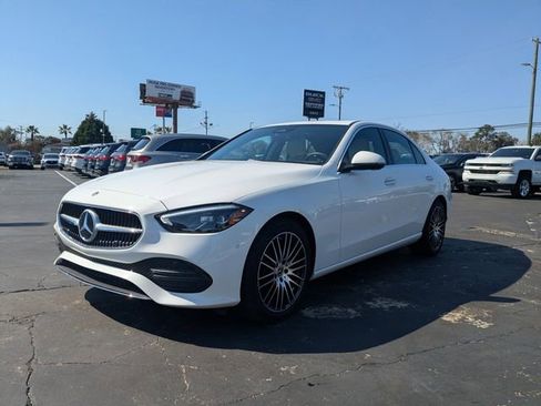 Used 2025 Mercedes-Benz C 300 Sedan image 9