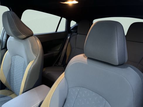 Used 2024 Subaru Crosstrek 2.5i Sport image 15