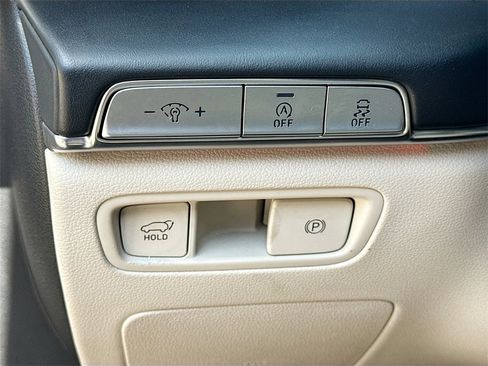 Used 2022 Genesis GV80 2.5T w/ Prestige Package 05 image 11