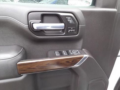 Used 2021 GMC Sierra 1500 SLT w/ SLT Convenience Package image 13