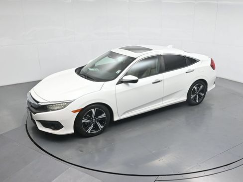 Used 2016 Honda Civic Touring image 40