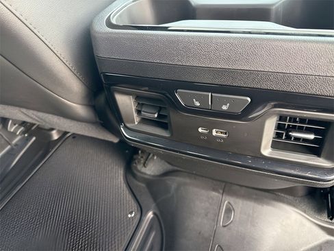 Used 2025 GMC Sierra 2500 AT4 w/ AT4 Premium Plus Package image 16