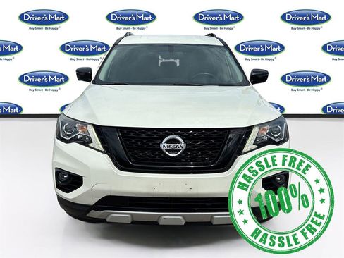 Used 2019 Nissan Pathfinder SL w/ Rock Creek Edition image 2