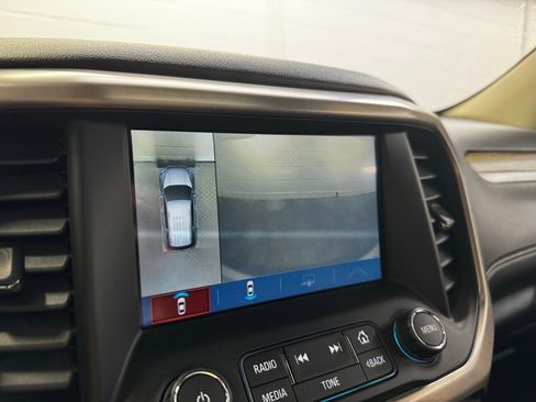 Used 2019 GMC Acadia Denali w/ Technology Package AWD/4WD image 15