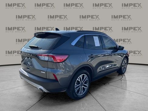 Used 2020 Ford Escape SEL image 5